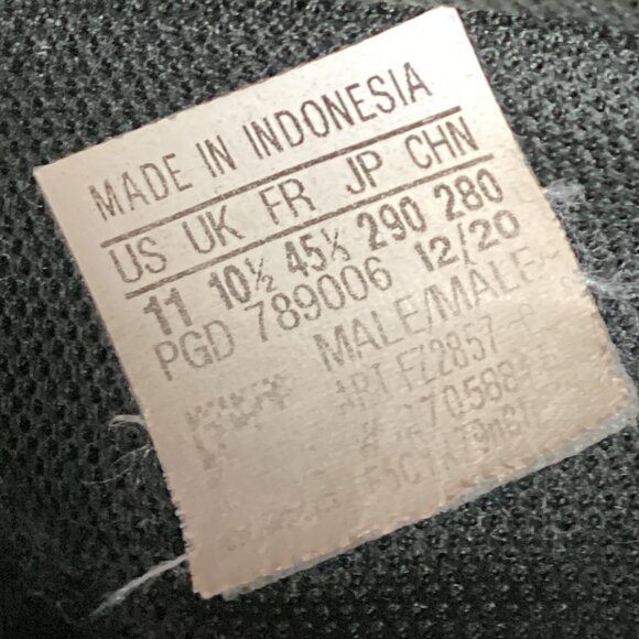 Adidas Boost Shoes PGD 789006 Mens 11 - Picture 13 of 16